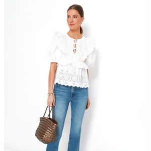 Moon River Tuckernuck White Ruffle Blouse EUC